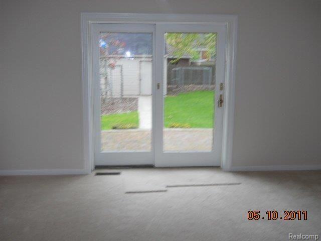 900 Lincoln Road Grosse Pointe, MI 48230 - Photo 8 of 17 lincoln 010