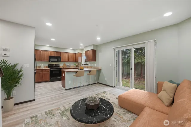 $2,150 | 17603 79th Ave Court East, Puyallup, WA 98375