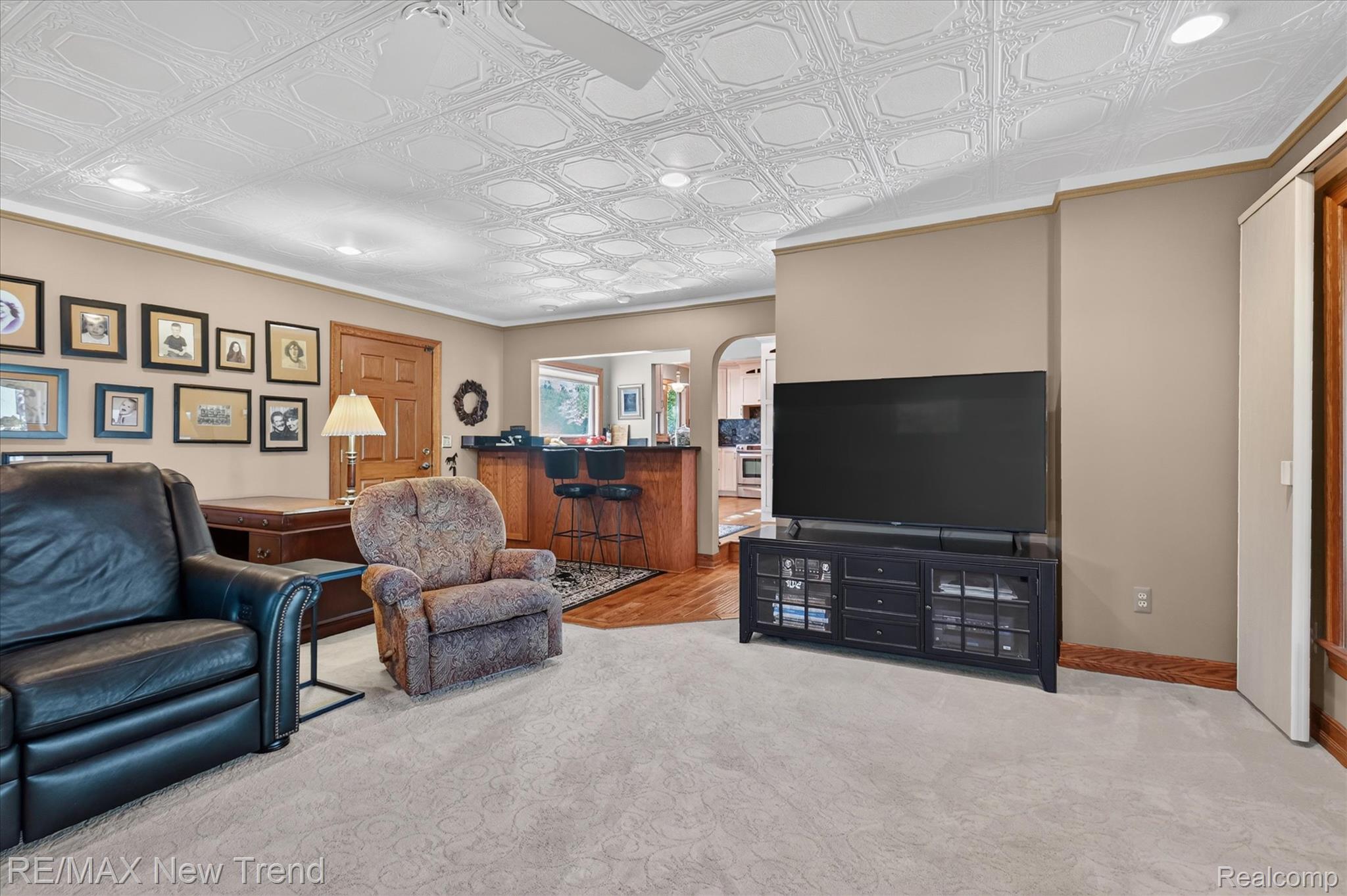 2529 South Commerce Road Walled Lake, MI 48390 - Photo 26 of 66 Recessed lighting illuminates the textured ceiling