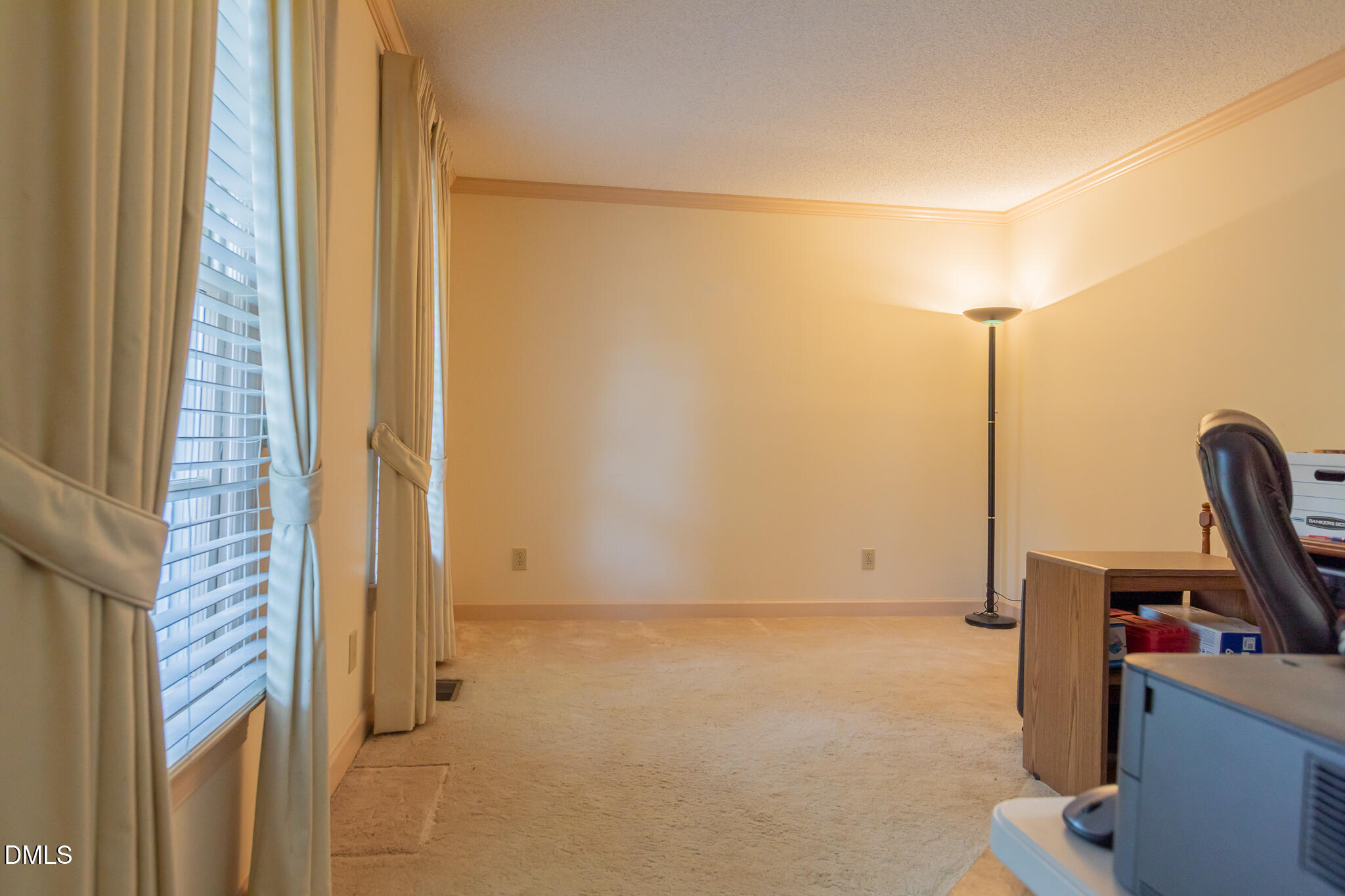 1956 Wilton Circle Raleigh, NC 27615 - Photo 20 of 51 Living Room