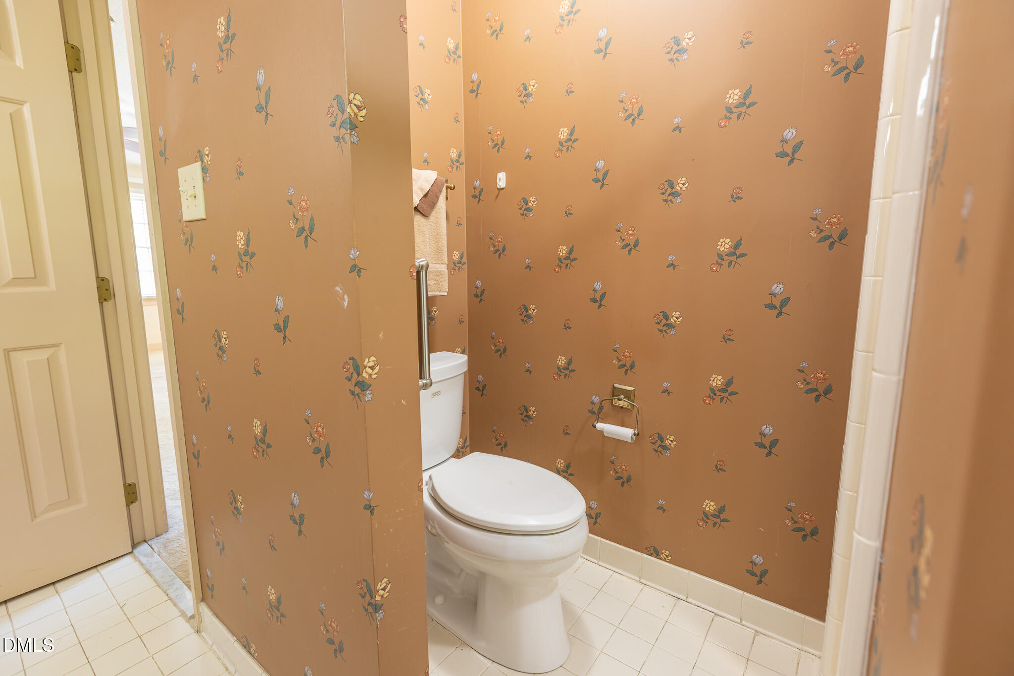 1956 Wilton Circle Raleigh, NC 27615 - Photo 29 of 51 Primary Bath