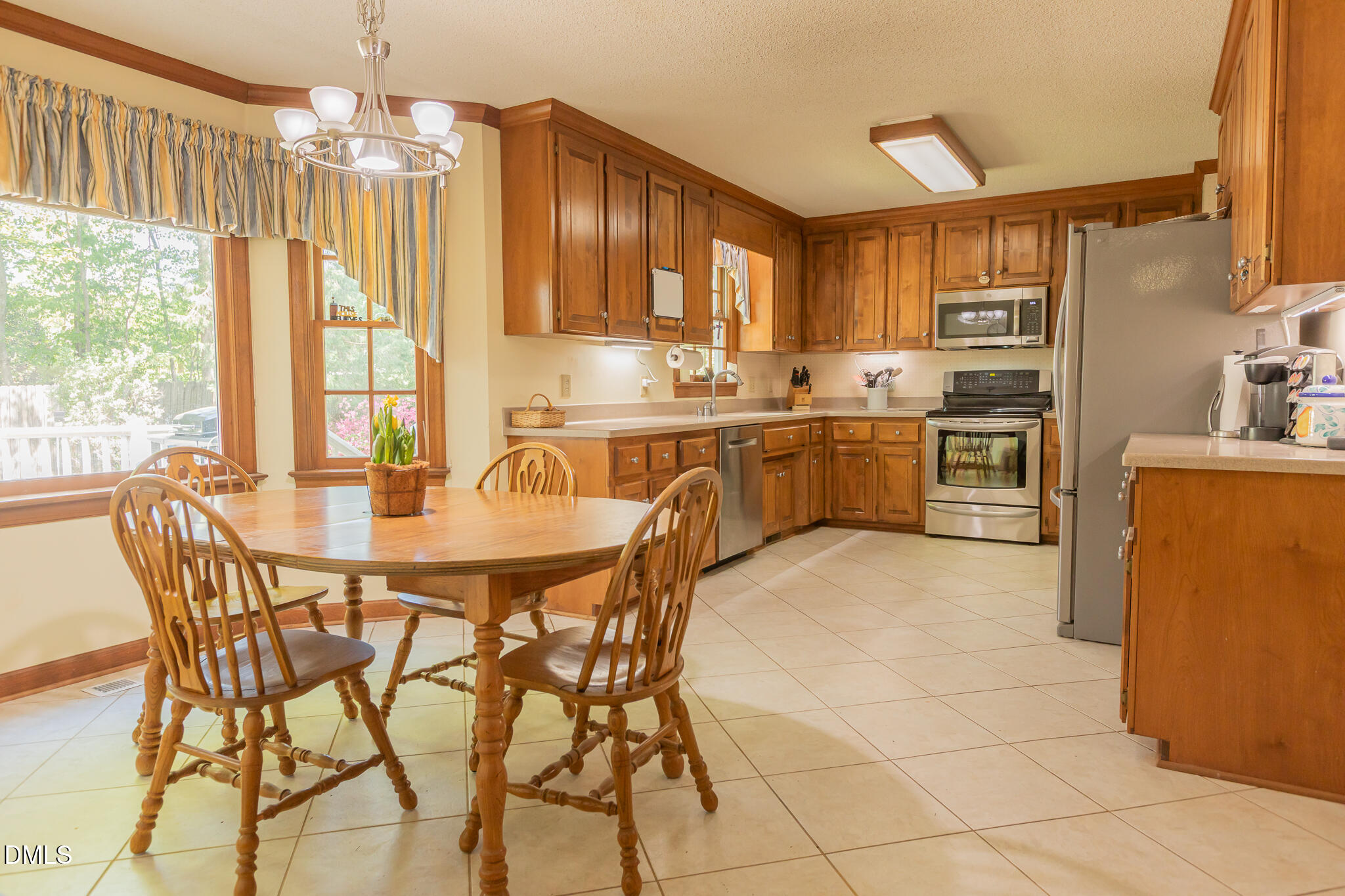 1956 Wilton Circle Raleigh, NC 27615 - Photo 6 of 51 Kitchen
