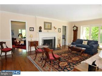 101 Biddulph Road Radnor, PA 19087 - Photo 4 of 12 Living Room