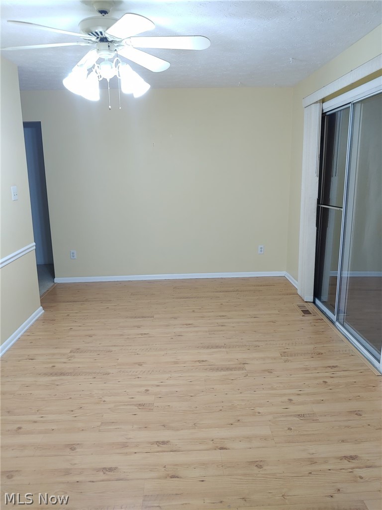 9034 Wiencek Road Streetsboro, OH 44241 - Photo 5 of 21 Dining area with sliding door to back deck - 4 bedroom unit