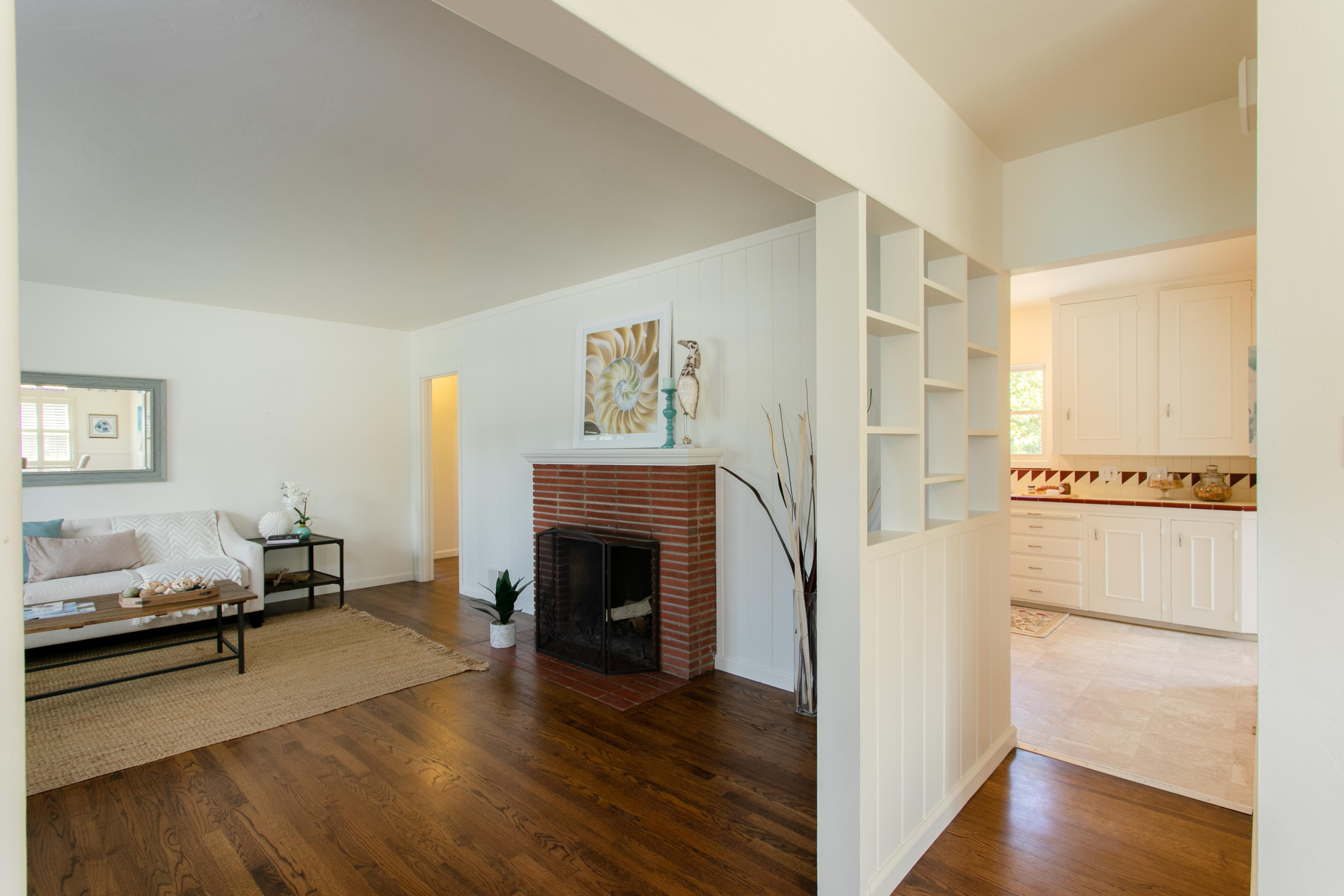 534 Peregrina Road Santa Barbara, CA 93105 - Photo 8 of 22 Dining to Kitchen
