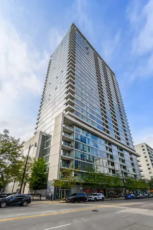 $2,500 | 1720 South Michigan Avenue, Unit 1202, Chicago, IL 60616