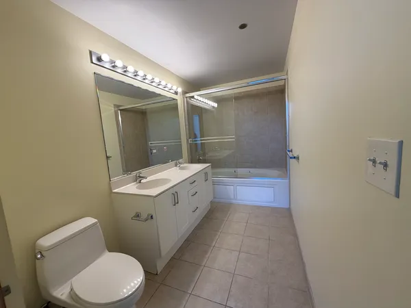 $2,500 | 1720 South Michigan Avenue, Unit 1202, Chicago, IL 60616