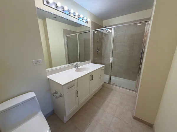 $2,500 | 1720 South Michigan Avenue, Unit 1202, Chicago, IL 60616