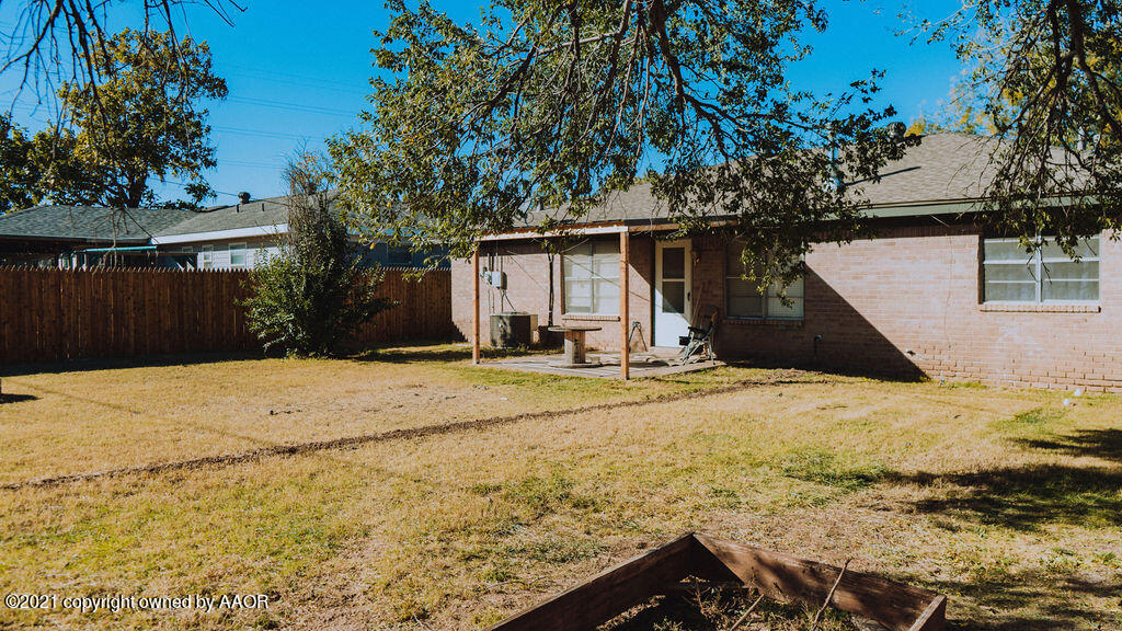 2409 Southwest 49th Avenue Amarillo, TX 79110 - Photo 14 of 16 Backyard