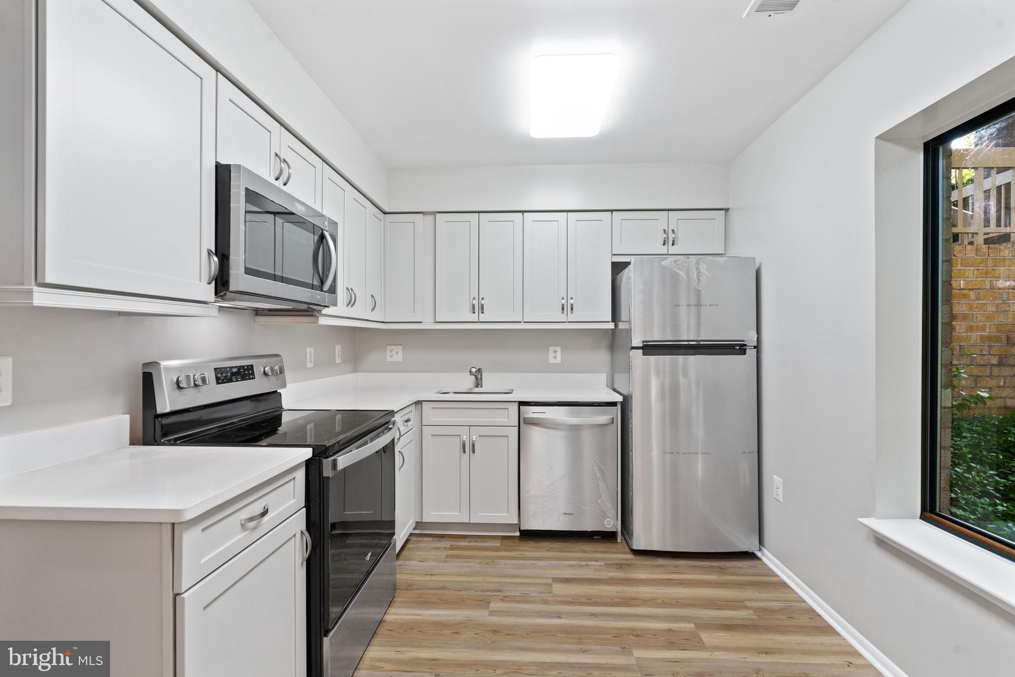 11132 Boathouse Court, Unit 85 Reston, VA 20191 - Photo 11 of 34