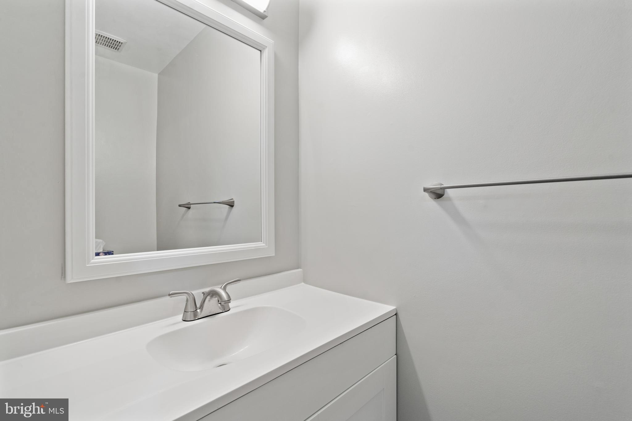 11132 Boathouse Court, Unit 85 Reston, VA 20191 - Photo 12 of 34