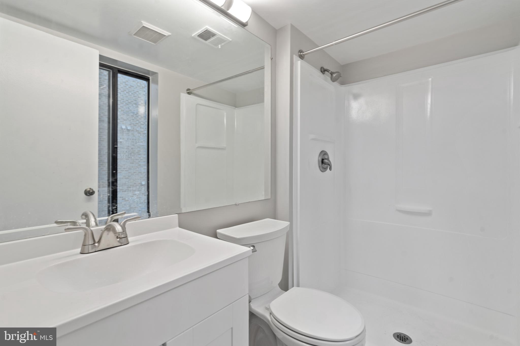 11132 Boathouse Court, Unit 85 Reston, VA 20191 - Photo 19 of 34