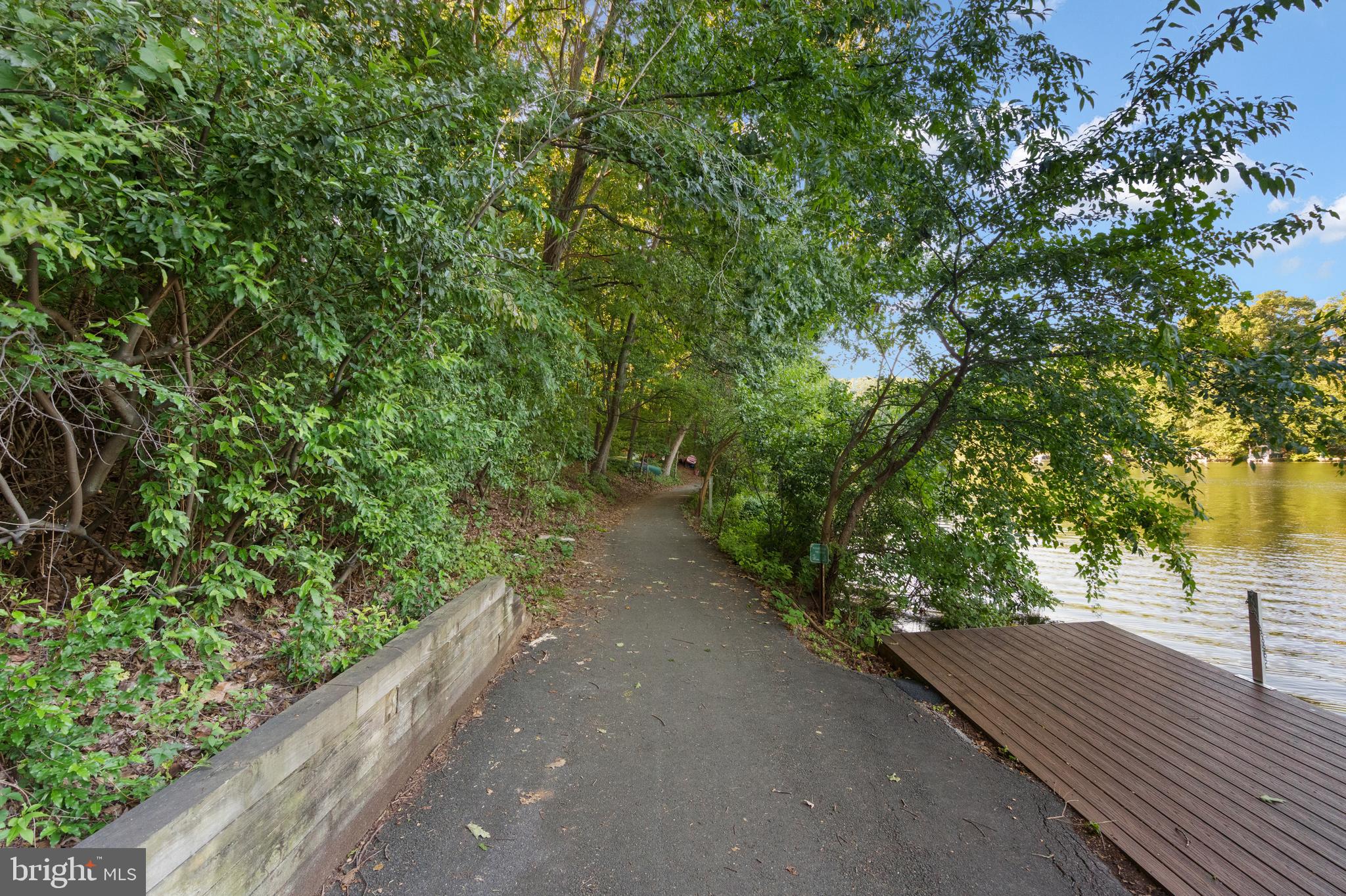 11132 Boathouse Court, Unit 85 Reston, VA 20191 - Photo 27 of 34