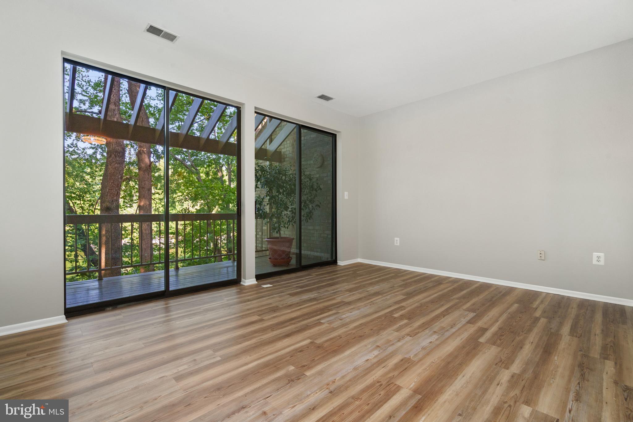 11132 Boathouse Court, Unit 85 Reston, VA 20191 - Photo 5 of 34