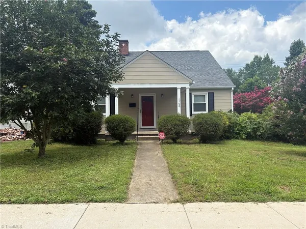 $2,500 | 1100 Glenwood Avenue, Greensboro, NC 27403