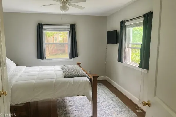 $2,500 | 1100 Glenwood Avenue, Greensboro, NC 27403