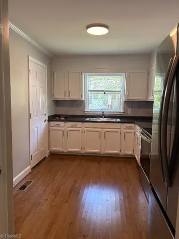 $2,500 | 1100 Glenwood Avenue, Greensboro, NC 27403