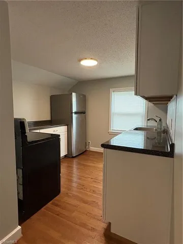 $2,500 | 1100 Glenwood Avenue, Greensboro, NC 27403