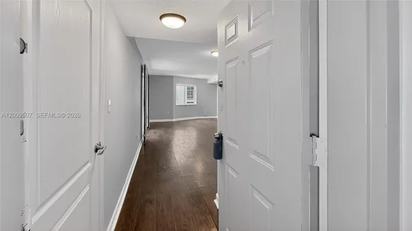 $2,699 | 280 Southwest 20th Road, Unit 904, Miami, FL 33129