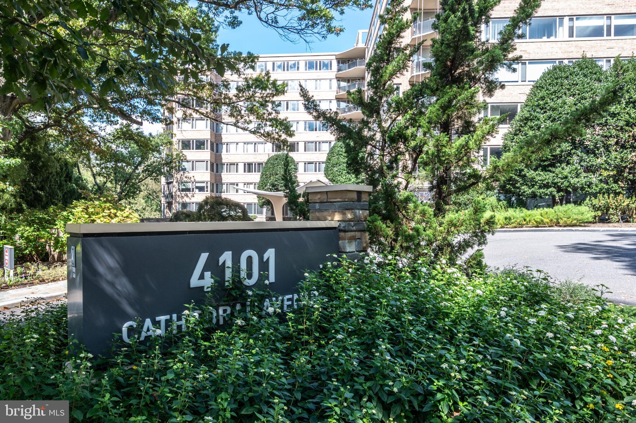 4101 Cathedral Avenue Northwest, Unit 616 Washington, DC 20016 - Photo 25 of 27 an outdoor view with patio