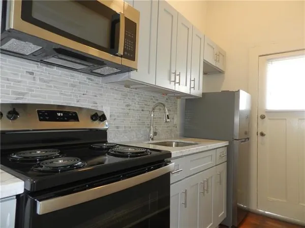 $1,200 | 1224 Marengo Street, Unit 2B, New Orleans, LA 70115