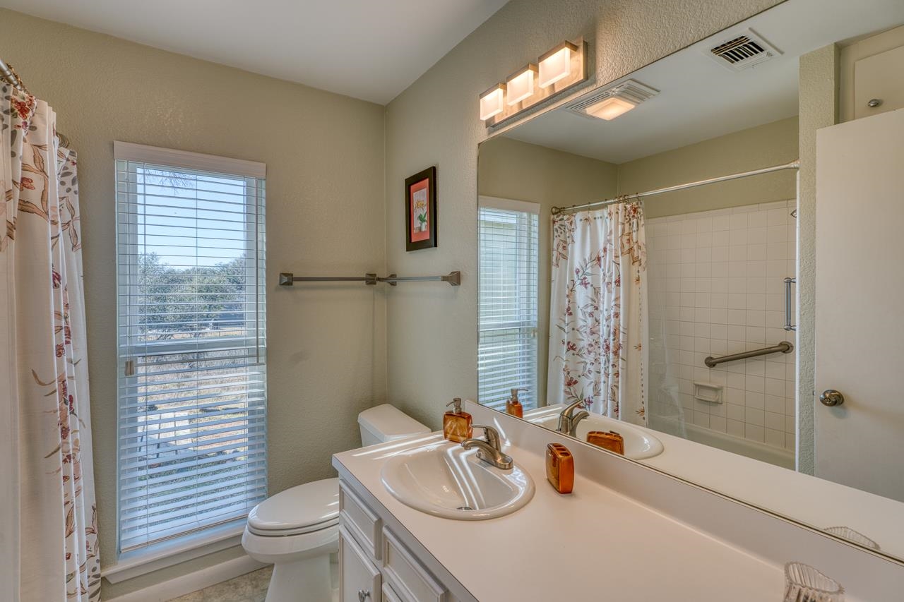 101 West Bluebonnet Road Horseshoe Bay, TX 78657 - Photo 14 of 23