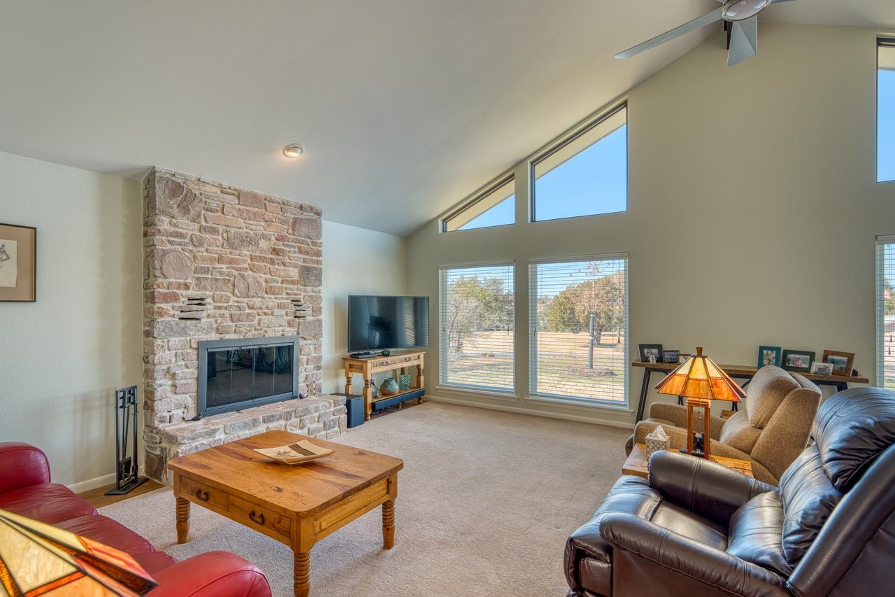 101 West Bluebonnet Road Horseshoe Bay, TX 78657 - Photo 6 of 23