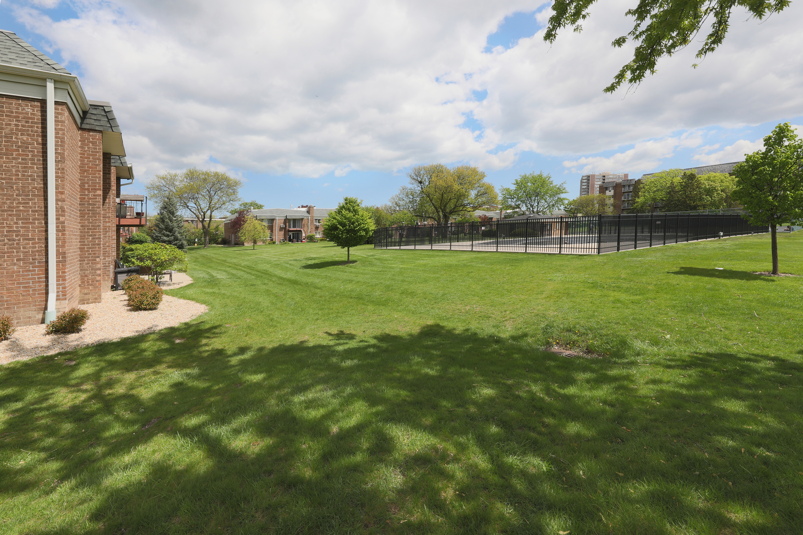 10385 Dearlove Road, Unit 1K Glenview, IL 60025 - Photo 23 of 23