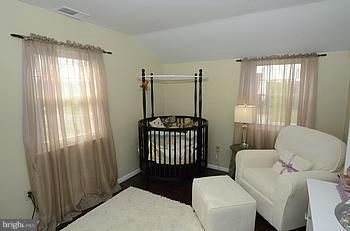 1435 Adamsview Road Baltimore, MD 21228 - Photo 12 of 23 Bedroom