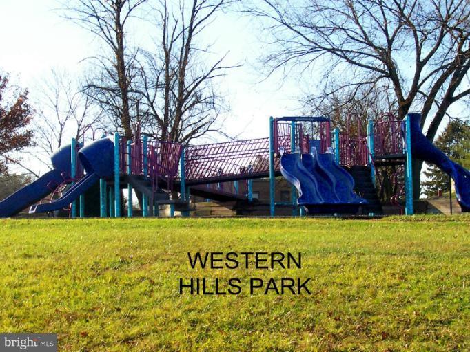 1435 Adamsview Road Baltimore, MD 21228 - Photo 22 of 23 Community