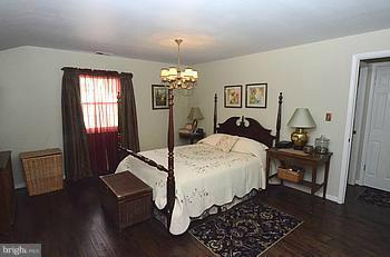 1435 Adamsview Road Baltimore, MD 21228 - Photo 9 of 23 Bedroom (Master)
