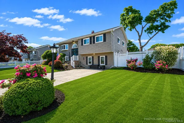 $699,000 | 415 Elmwood Street, Islip Terrace, NY 11752