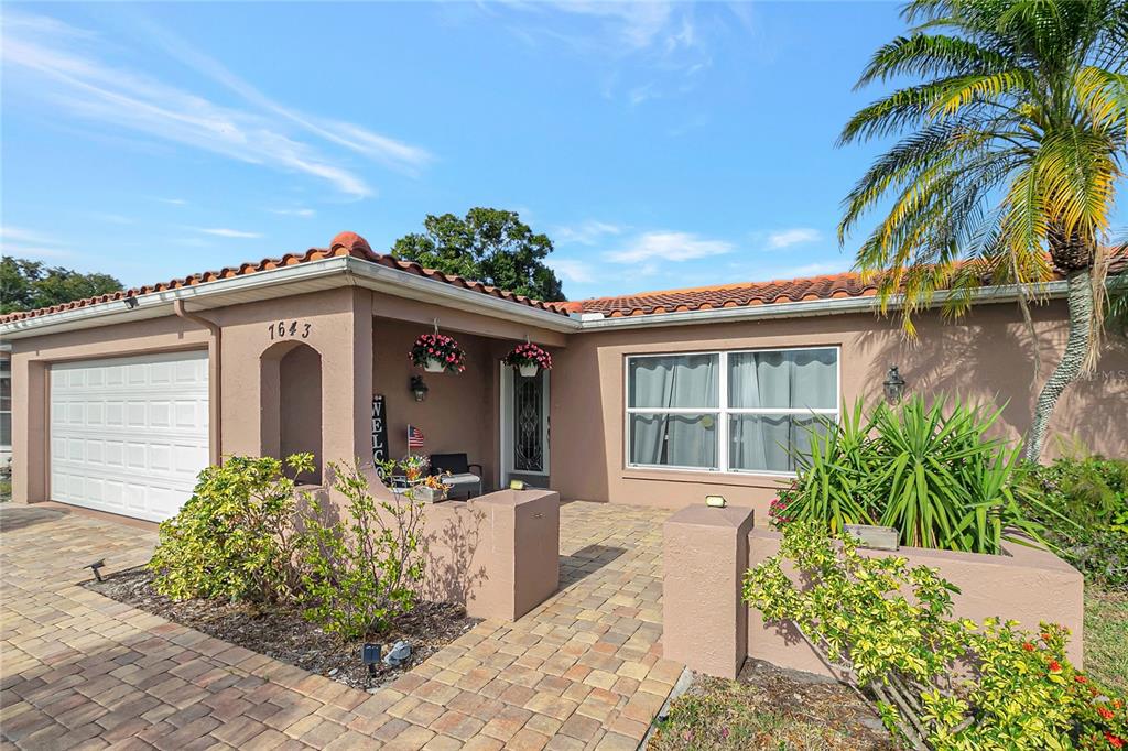 7643 Vienna Lane Port Richey, FL 34668 - Photo 2 of 34 Gallery Image 2