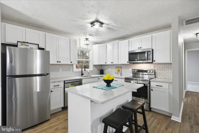 $449,900 | 27047 Yowaiski Mill Road, Mechanicsville, MD 20659