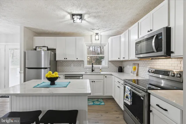 $449,900 | 27047 Yowaiski Mill Road, Mechanicsville, MD 20659