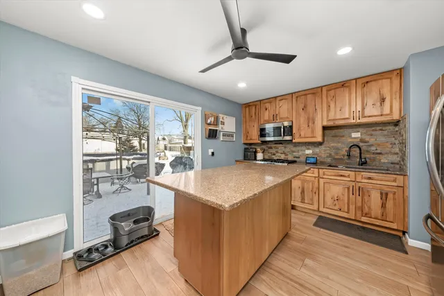 $339,900 | 9202 Birch Street, Orland Park, IL 60462