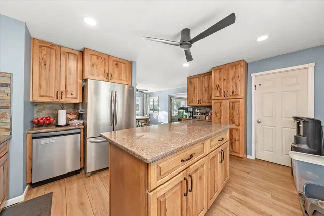 $339,900 | 9202 Birch Street, Orland Park, IL 60462