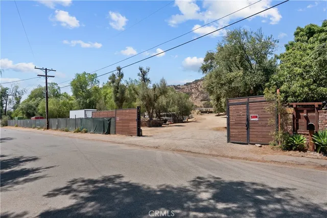 $3,200,000 | 0 Vac Vlc Tuxford Sun Valley, Sun Valley, CA 91352