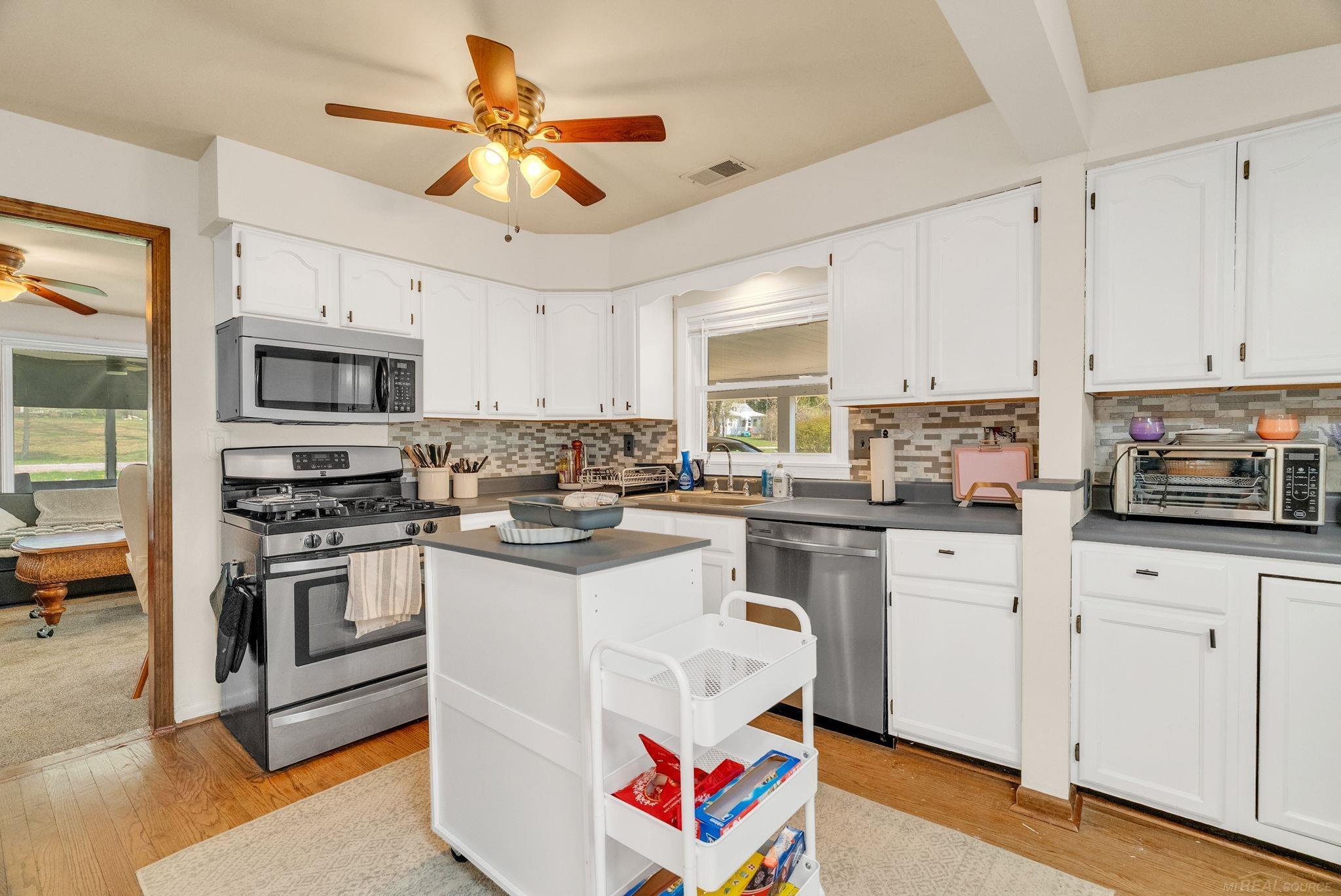 7410 Shoreward Road Lexington, MI 48450 - Photo 18 of 56