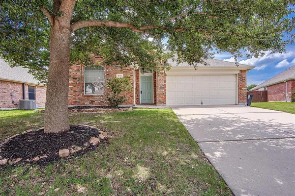 $2,000 | 931 Hunter Lane, Burleson, TX 76028