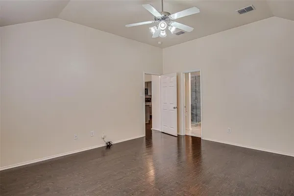 $2,000 | 931 Hunter Lane, Burleson, TX 76028