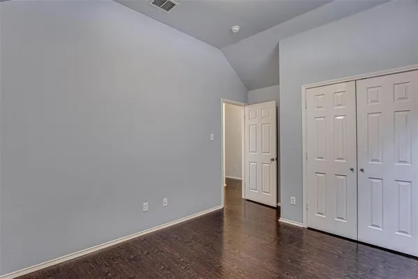 $2,000 | 931 Hunter Lane, Burleson, TX 76028