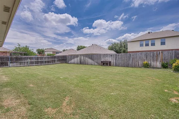 $2,000 | 931 Hunter Lane, Burleson, TX 76028