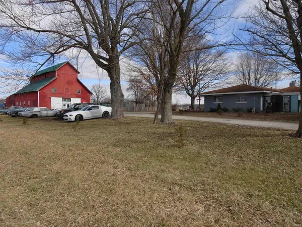 $269,900 | 2480 East State Road 38, New Castle, IN 47362