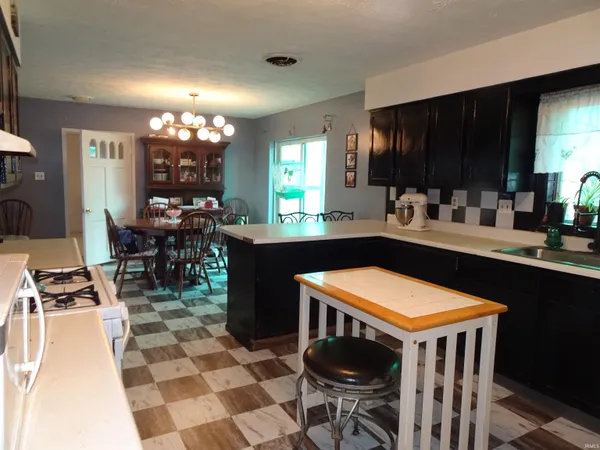 $269,900 | 2480 East State Road 38, New Castle, IN 47362