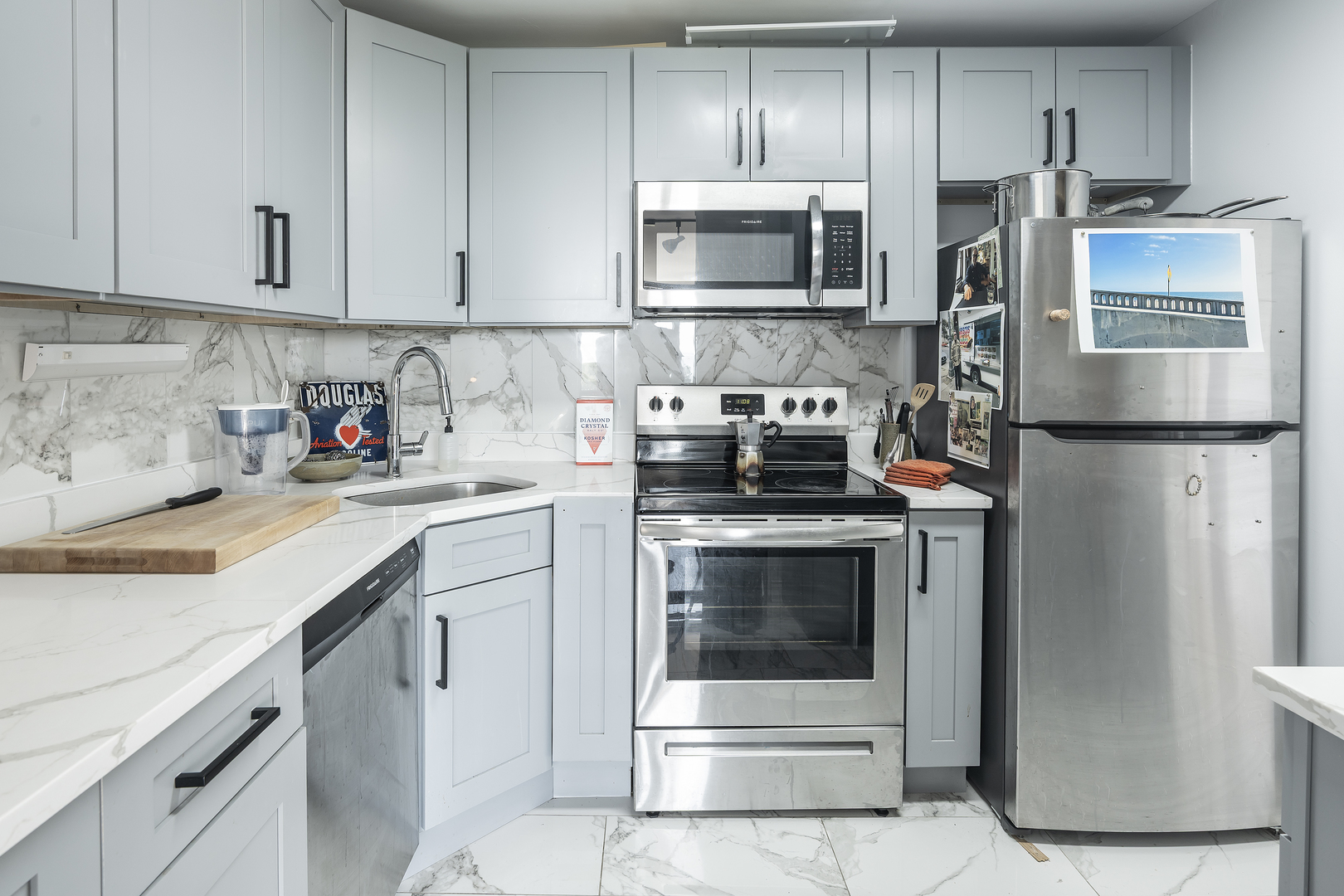 5445 North Sheridan Road, Unit 808 Chicago, IL 60640 - Photo 9 of 14