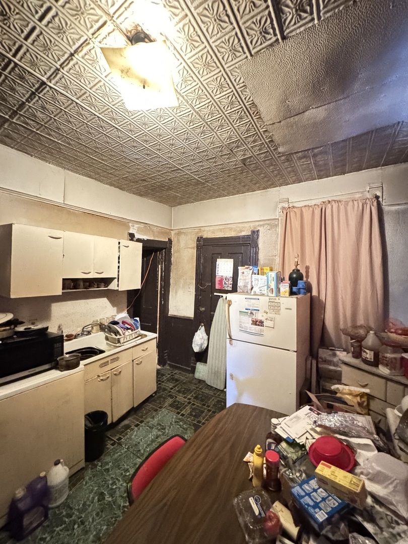 5935 South Racine Avenue Chicago, IL 60636 - Photo 13 of 23