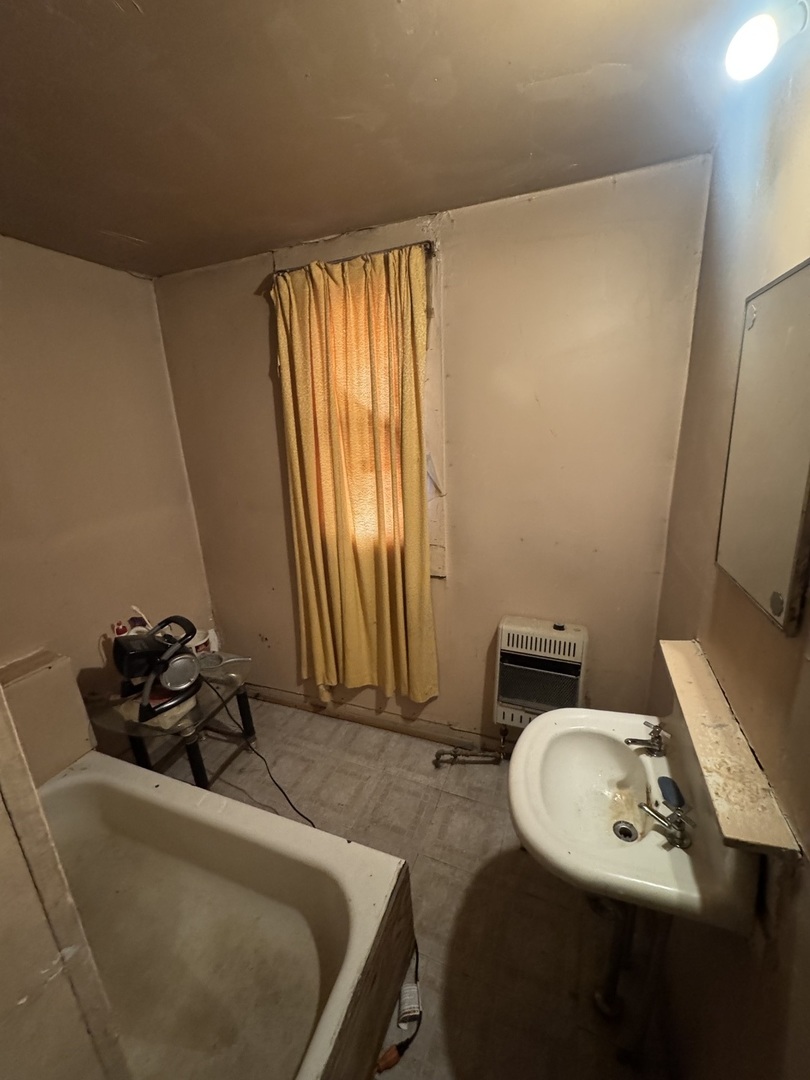 5935 South Racine Avenue Chicago, IL 60636 - Photo 16 of 23