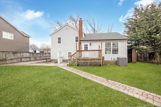 70 East Minerva Road Lindenhurst, NY 11757 - Photo 19 of 23