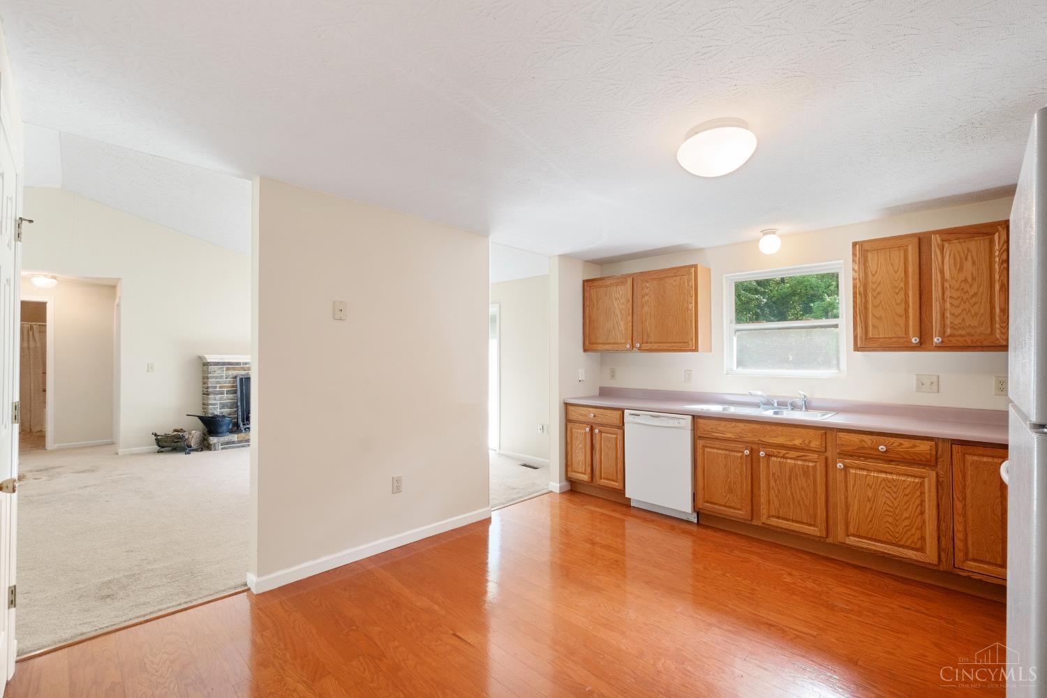 3946 Cain Run Road Batavia, OH 45103 - Photo 2 of 34
